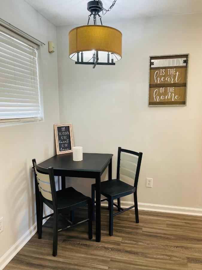 Spacious 1King Bd/2Queen Bd/* 1 Mile From I-85 Lexington Exterior photo