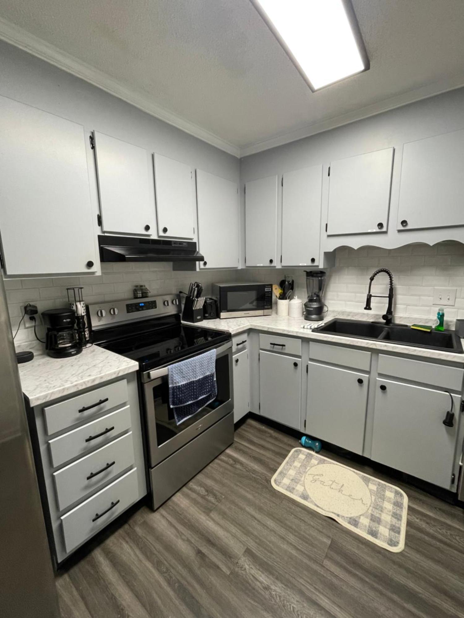 Spacious 1King Bd/2Queen Bd/* 1 Mile From I-85 Lexington Exterior photo